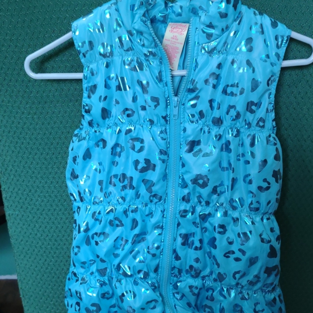 Young girls vest